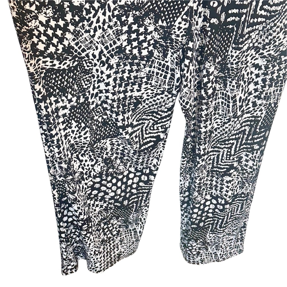Style & Co. Black and White Geometric Wide Leg Jumpsuit - Size: 2X - Picture 5 of 9